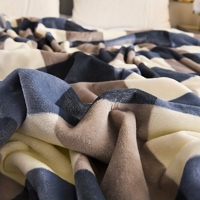 Fleece Decke mit tropischem Blattmuster – weich und leicht