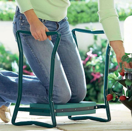 Ergonomischer Kniesitz für die Gartenarbeit – klappbar mit Seitentaschen