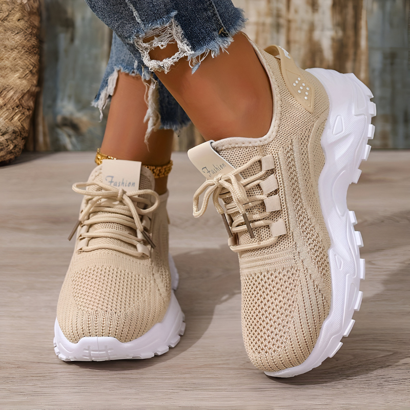 Komfortable Sneaker mit stützendem Fußbett für ganztägiges Wohlbefinden