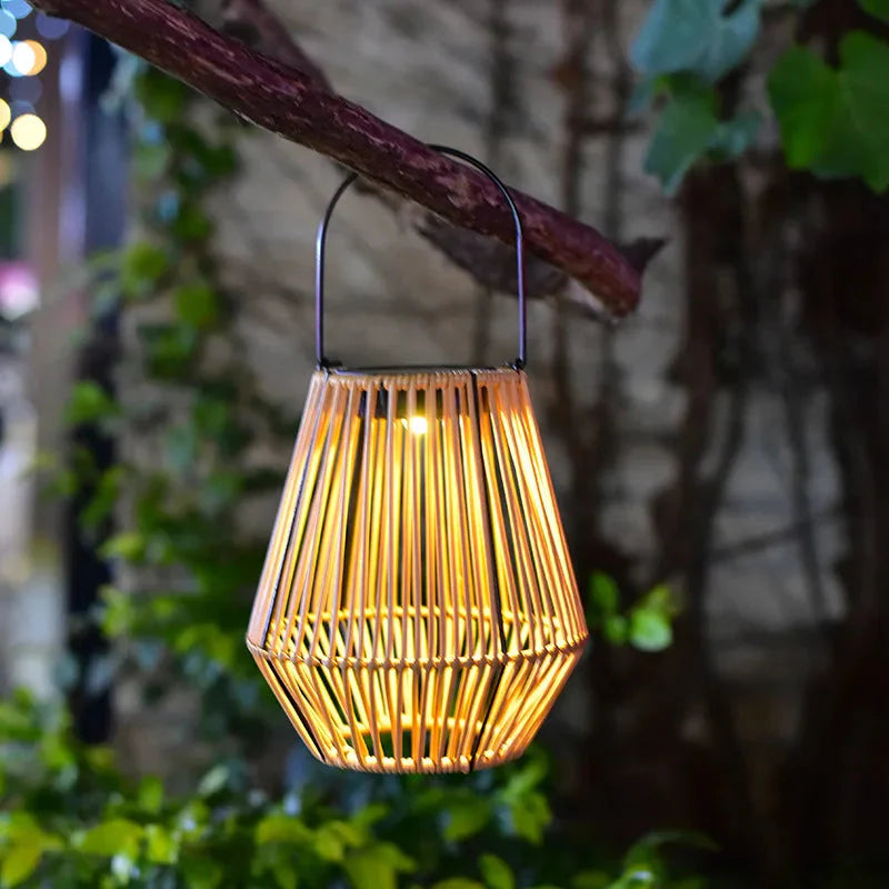 Solar Laterne Rattan mit Dämmerungssensor - Gartenbeleuchtung IP54
