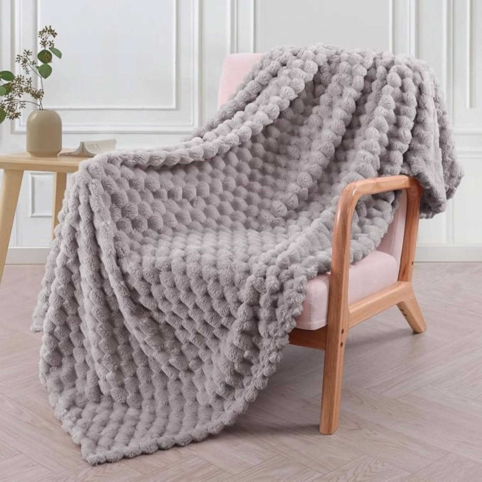 Kuscheldecke ultraweich – Ganzjahresdecke für Sofa und Bett