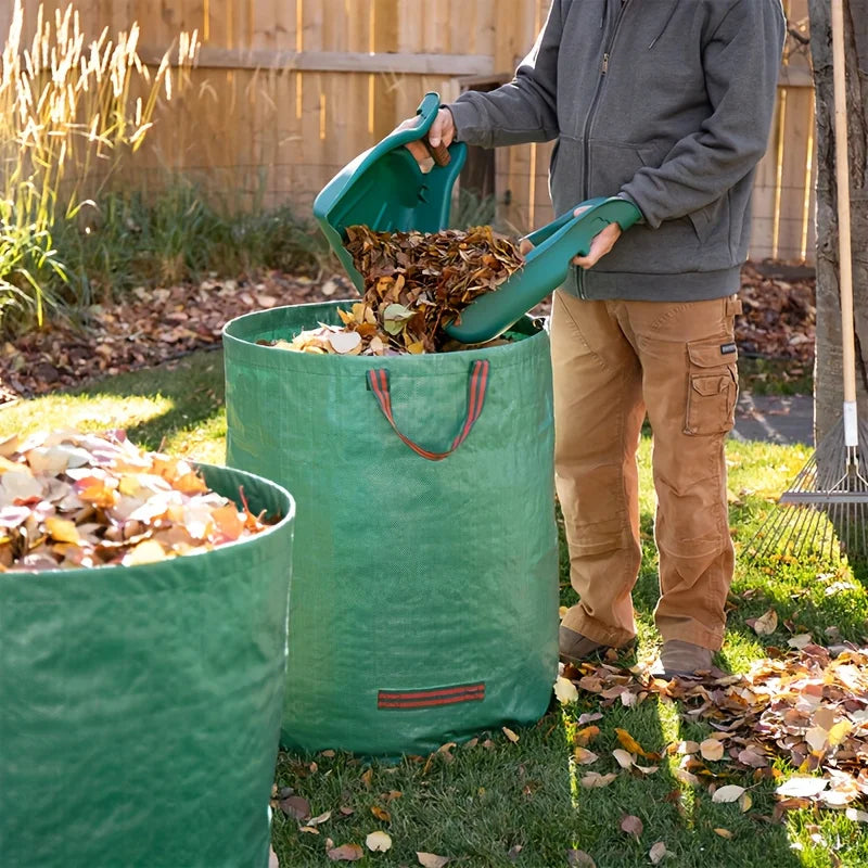 Ergonomische Gartenklauen für rückenschonendes Blätter sammeln