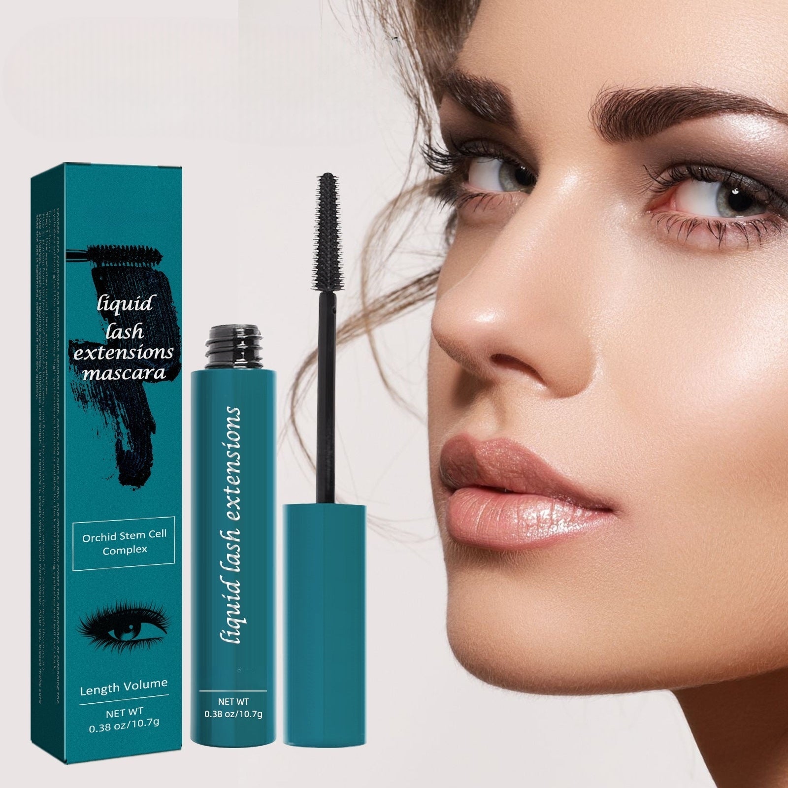 Wasserfeste Wimperntusche für Volumen und Länge - Dramatischer Look