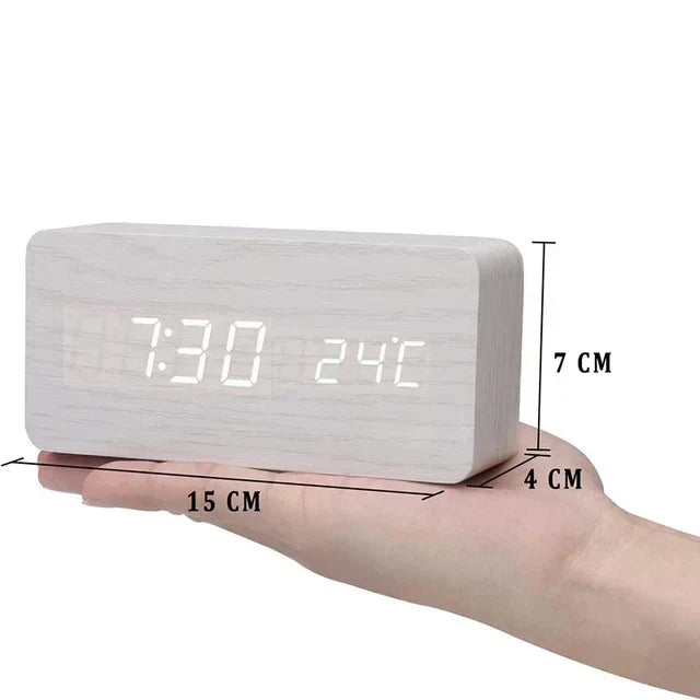 Digitaler LED-Wecker mit Holzoptik und Temperaturanzeige
