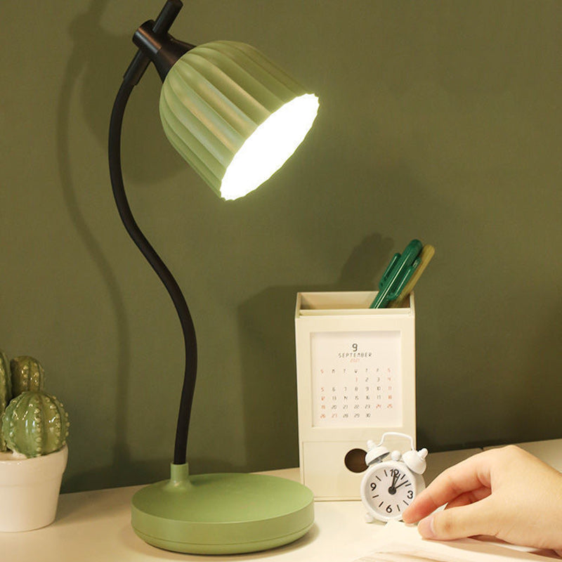 LED Tischlampe verstellbar - Schreibtischleuchte minimalistisch