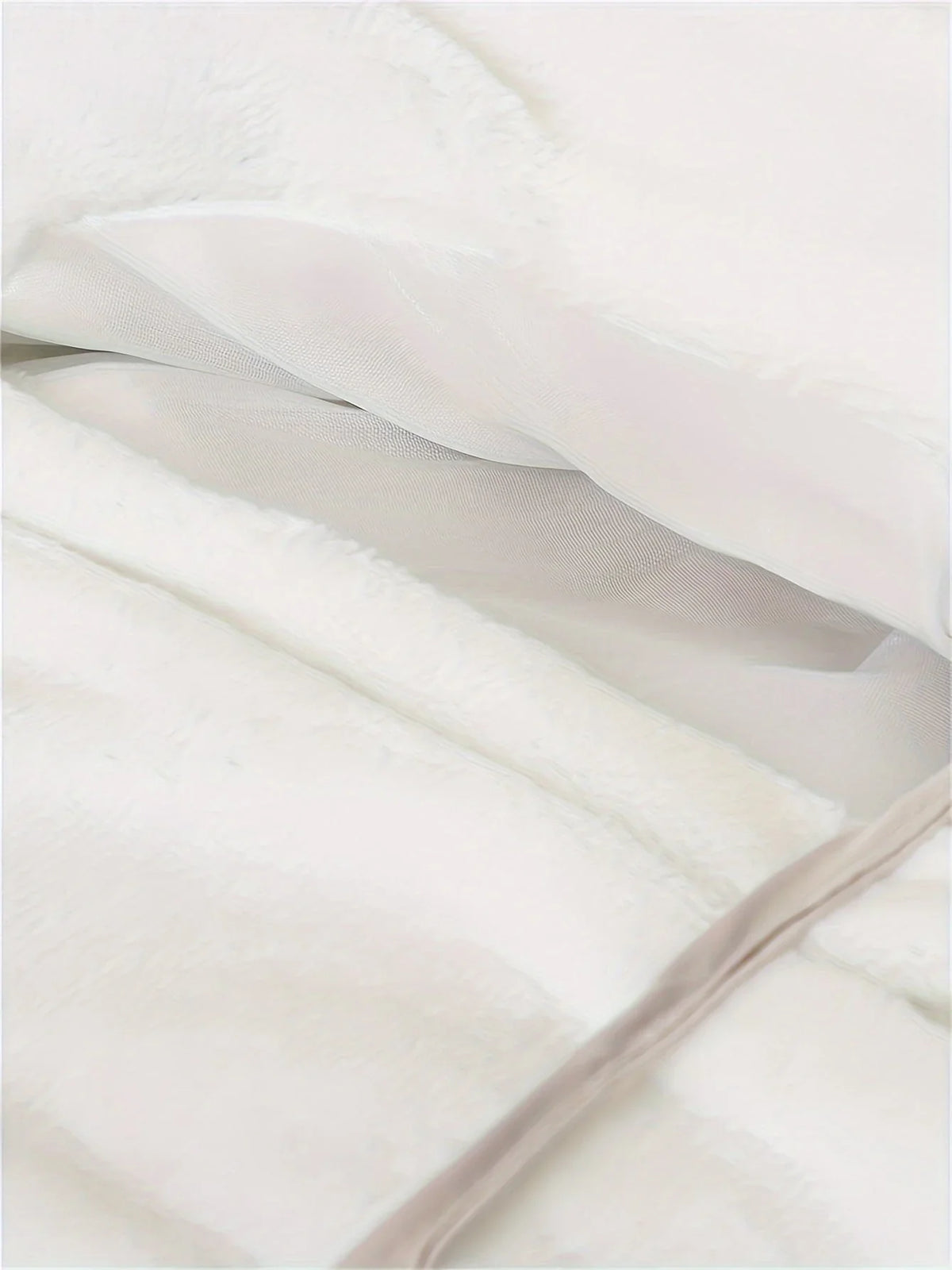 Winterstrampler mit Kapuze und Kunstfell für 0–12 Monate