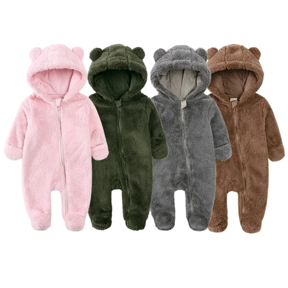 Baby Schneeanzug mit Kapuze und Bärenohren – warm und kuscheliger Winter