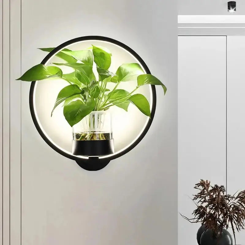 Wandleuchte mit Pflanzenelement - Botanische LED Lampe für Innenräume