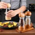 und Pfeffermühlen-Set aus Holz und Glas für die Küche