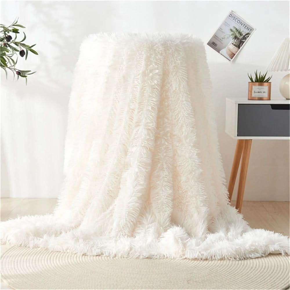Kunstfell Kuscheldecke – flauschig weich für das ganze Jahr