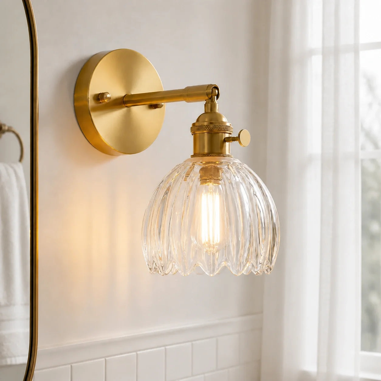 Lotus Glas Wandleuchte – dekoratives Wandlicht im Blütendesign