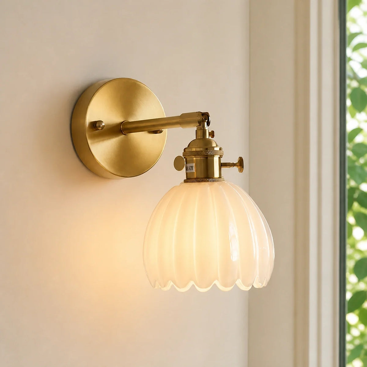 Lotus Glas Wandleuchte – dekoratives Wandlicht im Blütendesign