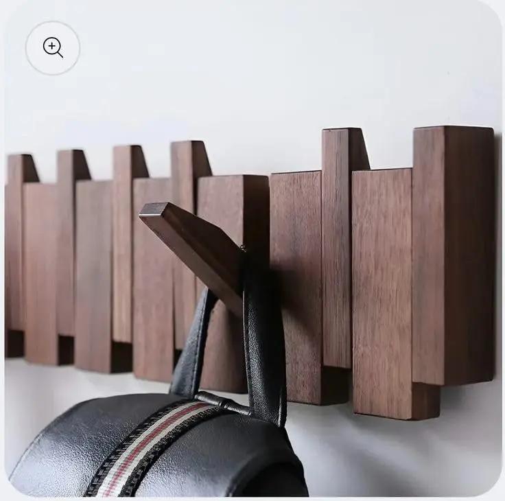 Wandgarderobe mit 8 klappbaren Haken aus Hartholz für Flur