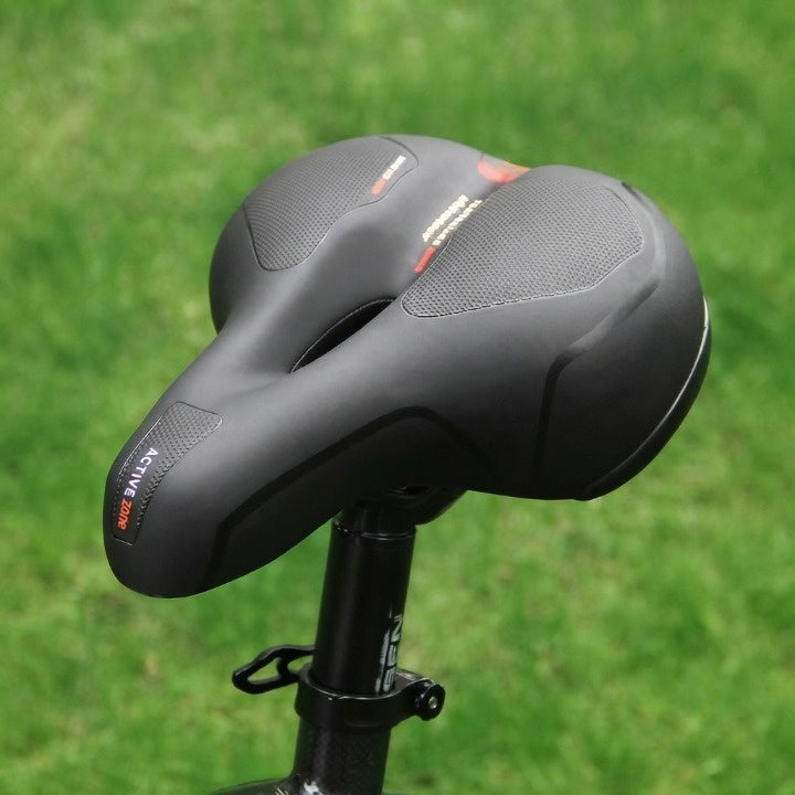Ergonomischer Fahrradsattel mit Polsterung und Reflektorstreifen
