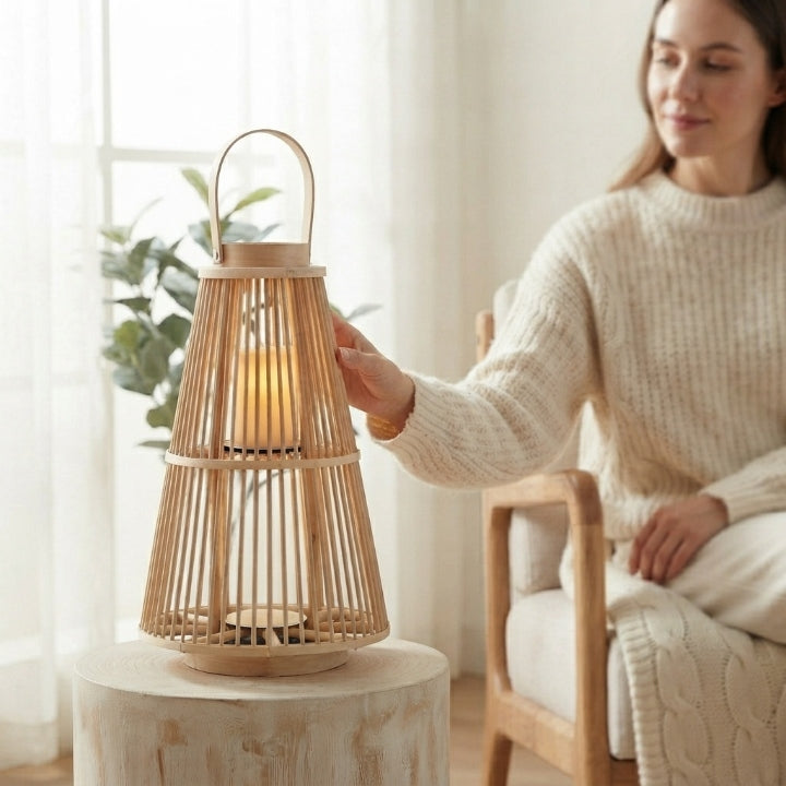 Rattan Laterne mit flammenloser LED-Kerze – handgeflochten