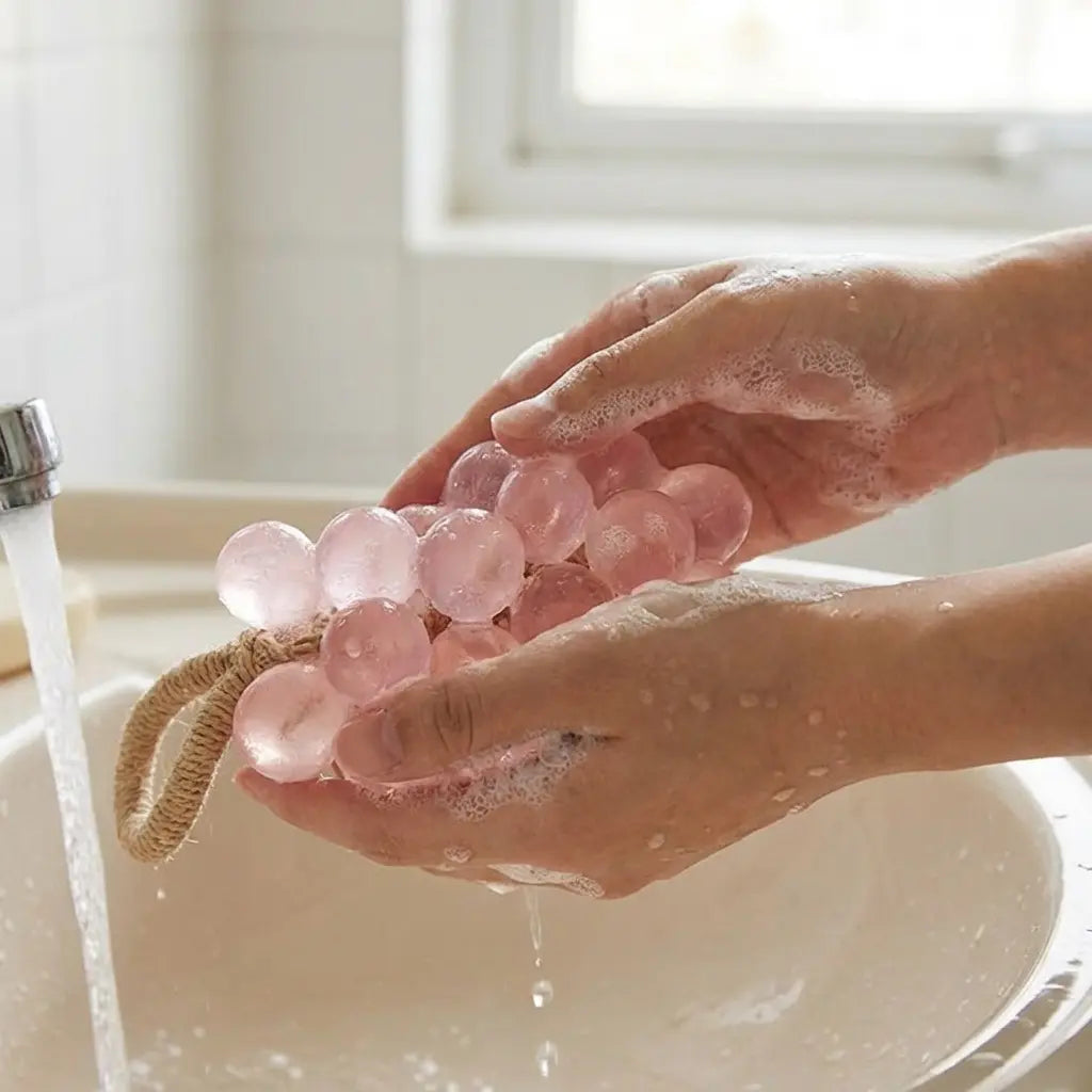 Handgemachte Naturseife Traubenform - Milde Pflege für Gesicht & Körper