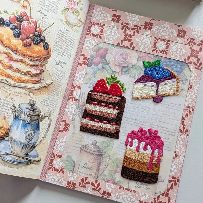Rezeptbuch handbestickt mit spritzwassergeschützten Seiten