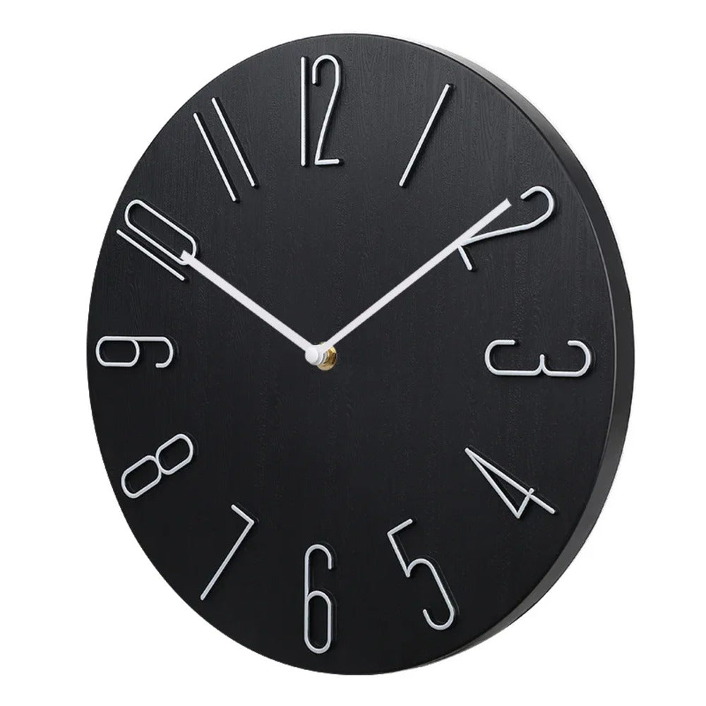 Lautlose Wanduhr mit Quarzwerk – minimalistisches Design