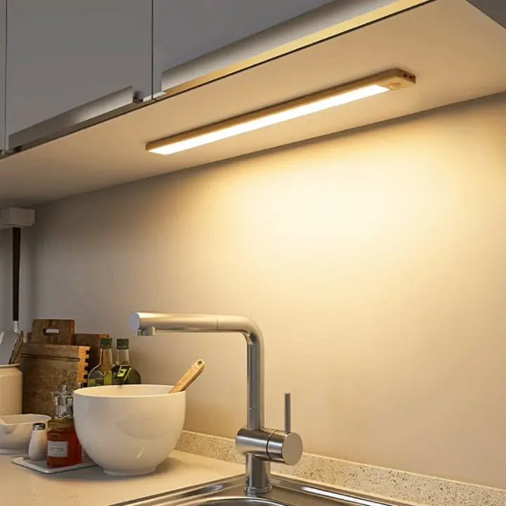 LED Unterbauleuchte mit Bewegungssensor kabellos aufladbar