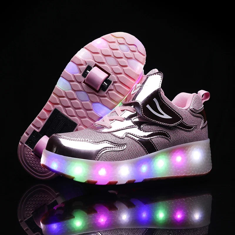 Kinderschuhe mit ausklappbaren Rollen und leuchtender LED-Sohle
