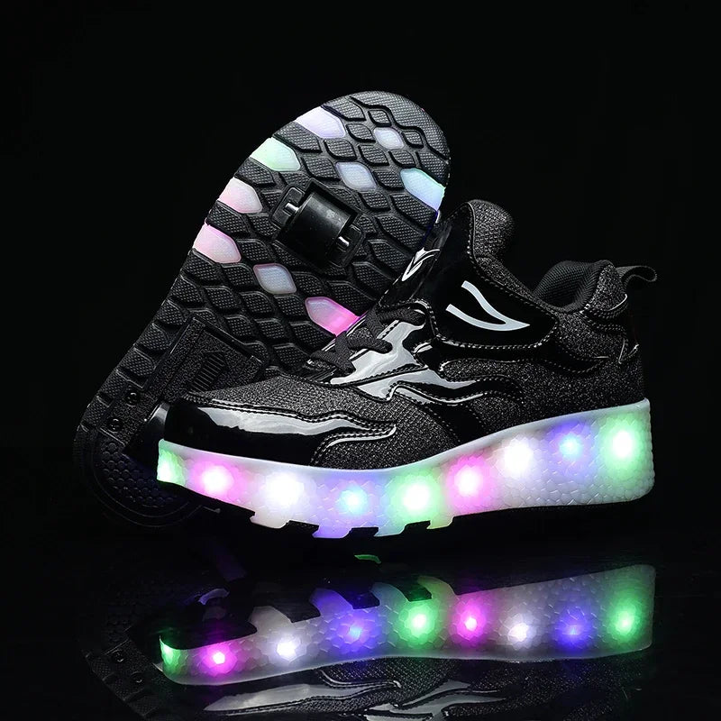 Kinderschuhe mit ausklappbaren Rollen und leuchtender LED-Sohle