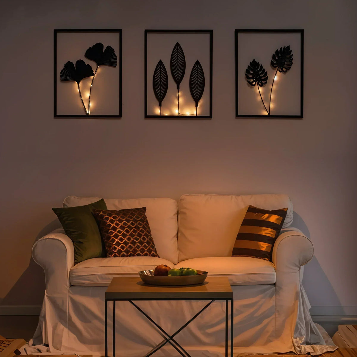 Wanddekoration mit Blättermotiv – 3er-Set mit warmweißem Licht