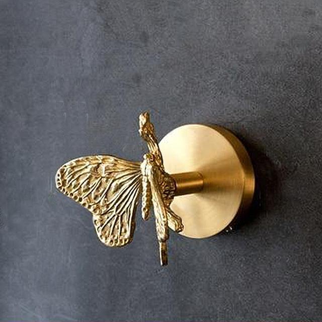 Messing Tierkopf Wandhaken – dekorativer Kleiderhaken mit Goldfinish