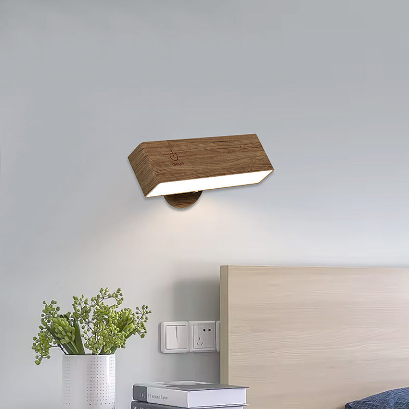 Kabellose Wandlampe mit Holzfinish – wiederaufladbar und dimmbar