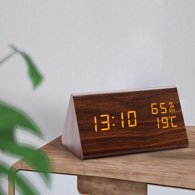 Digitale Holzoptik-Uhr mit Temperaturanzeige und dimmbarem Display
