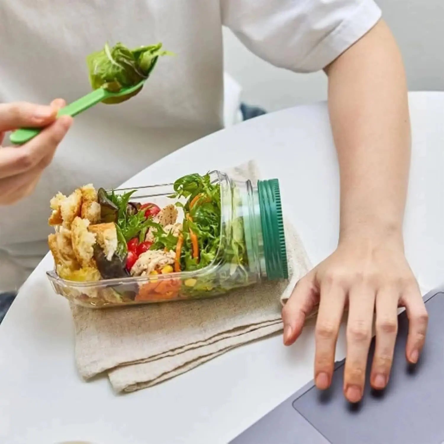 Salatbox Auslaufsicher BPA-frei - 700ml Lunchbox mit Schraubdeckel