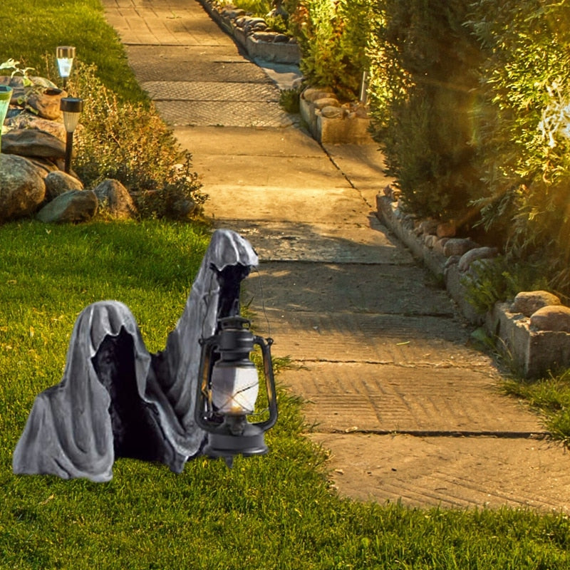 Halloween Sensenmann Figur mit Laterne aus Harz – Wetterfeste Gartendekoration
