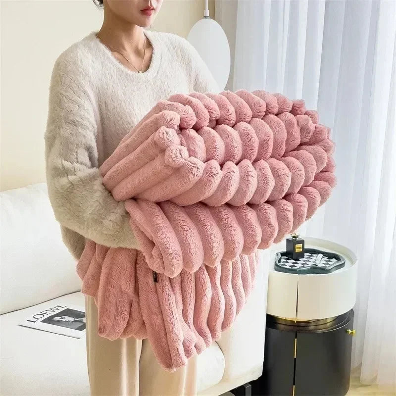 Fleece Decke weich warm – für Sofa, Bett und Freizeit
