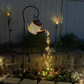 Solar Gießkannenlicht mit Wasserfall-Lichteffekt für den Garten