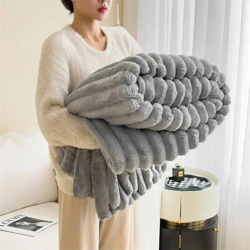 Fleece Decke weich warm – für Sofa, Bett und Freizeit