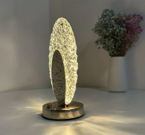 Tischlampe Pfauen-Design mit kristallähnlichen Lichtreflexen