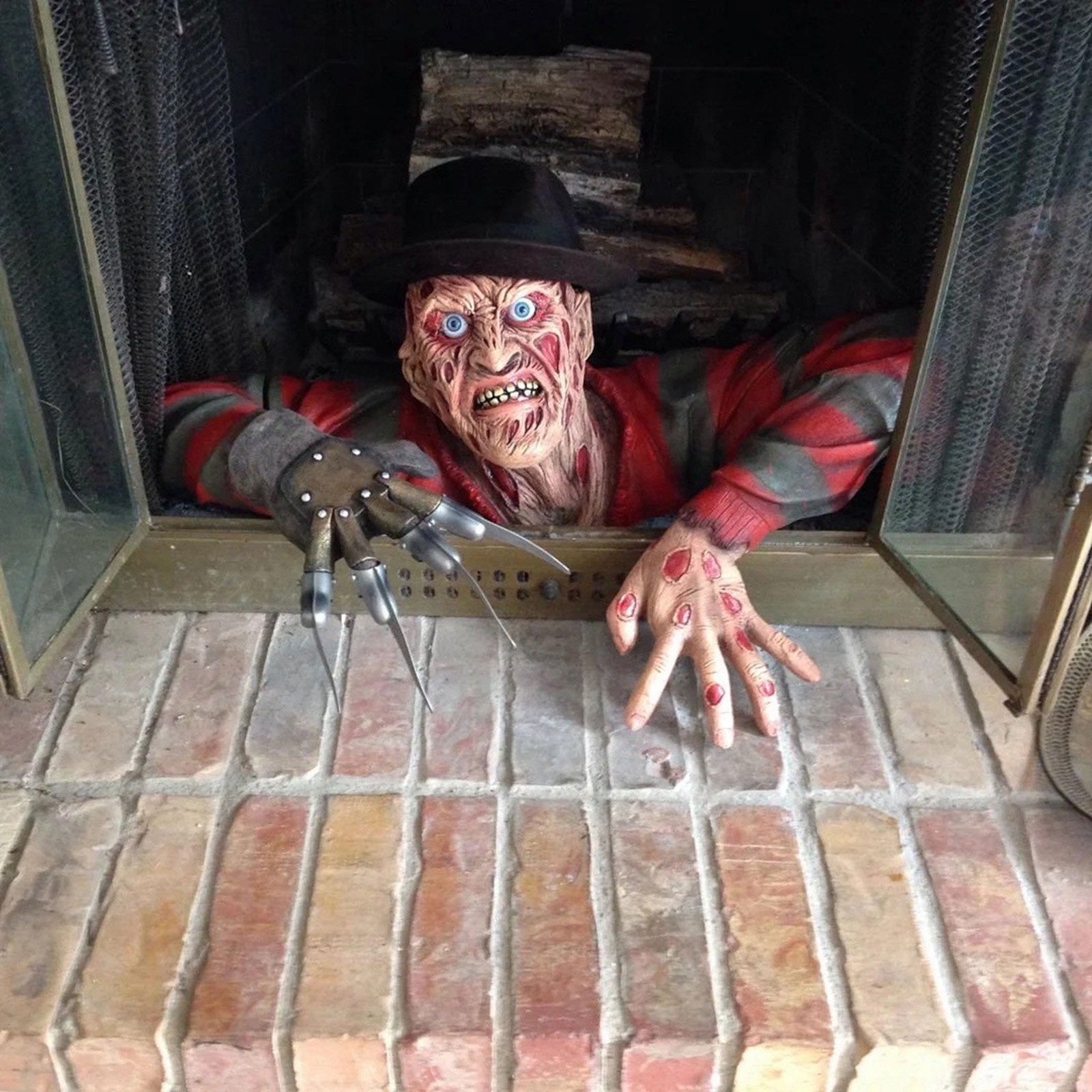 Gruseliger Grabwanderer zum Aufhängen – Halloween Wanddekoration aus Harz