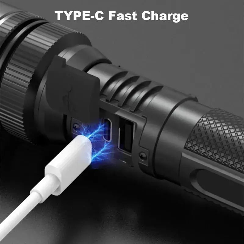 LED Taschenlampe wiederaufladbar - wasserfest mit Zoom-Funktion