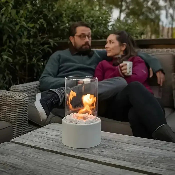 Tischfeuer Gasflamme Laterne – Glas Windschutz für Terrasse & Garten