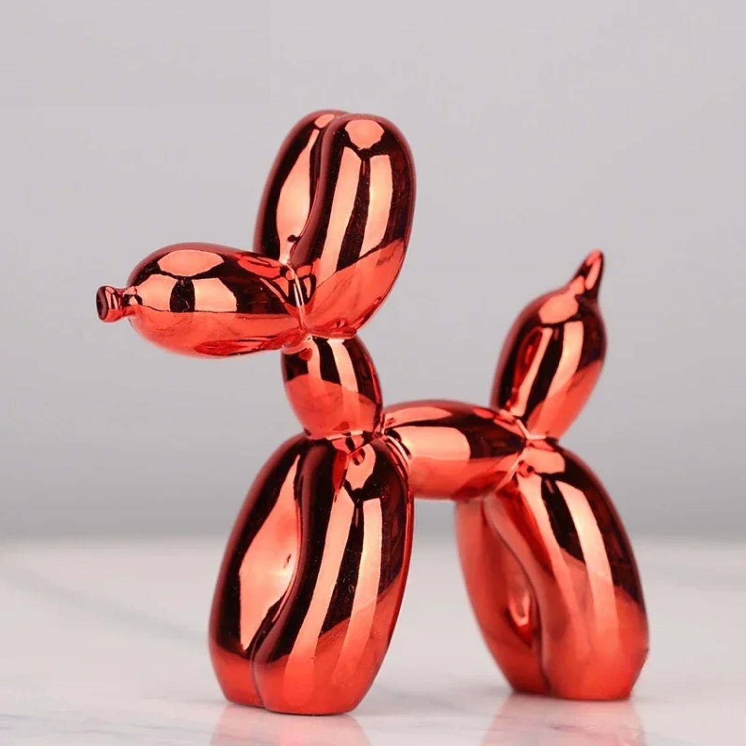 Ballon Hund Skulptur aus Harz – moderne Pop-Art Dekofigur
