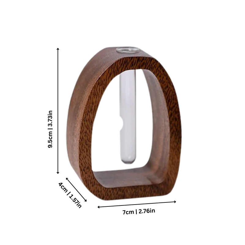 Vase mit Holzrahmen und Reagenzglas – Minimalistische Tischdeko