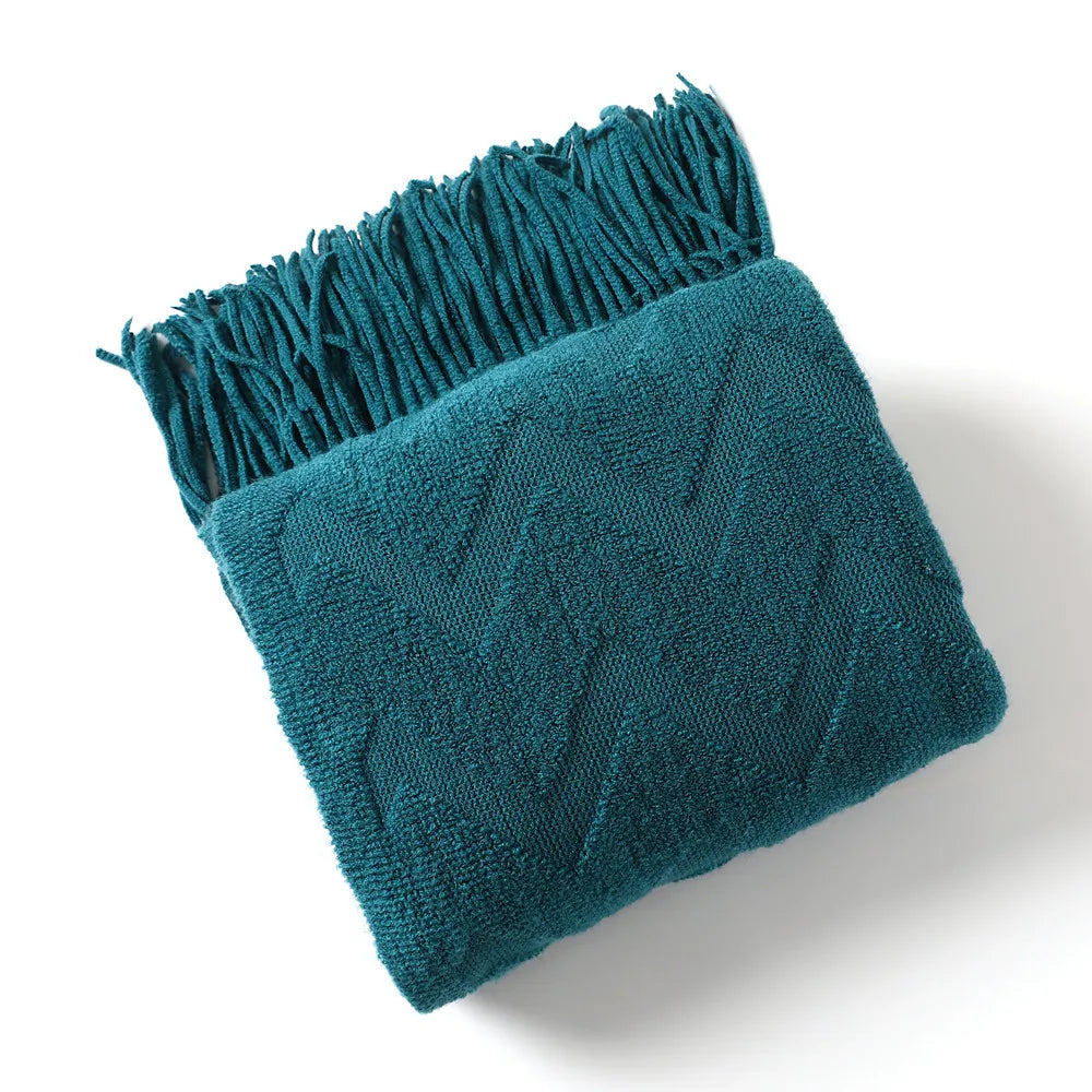 Jacquard-Strickdecke mit Fischgrätenmuster – weich und dekorativ