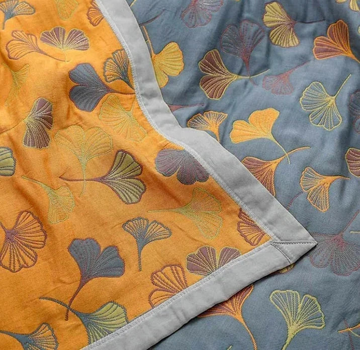 Wendbare Wohndecke mit Ginkgoblattmuster – beidseitig nutzbar