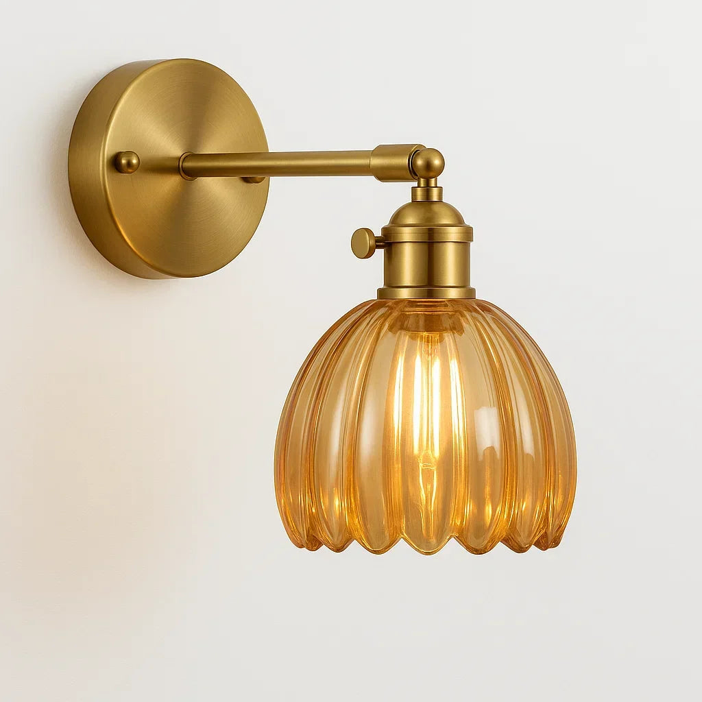 Vintage Wandleuchte mit Blütendesign – E27 Glasleuchte im Retro-Stil