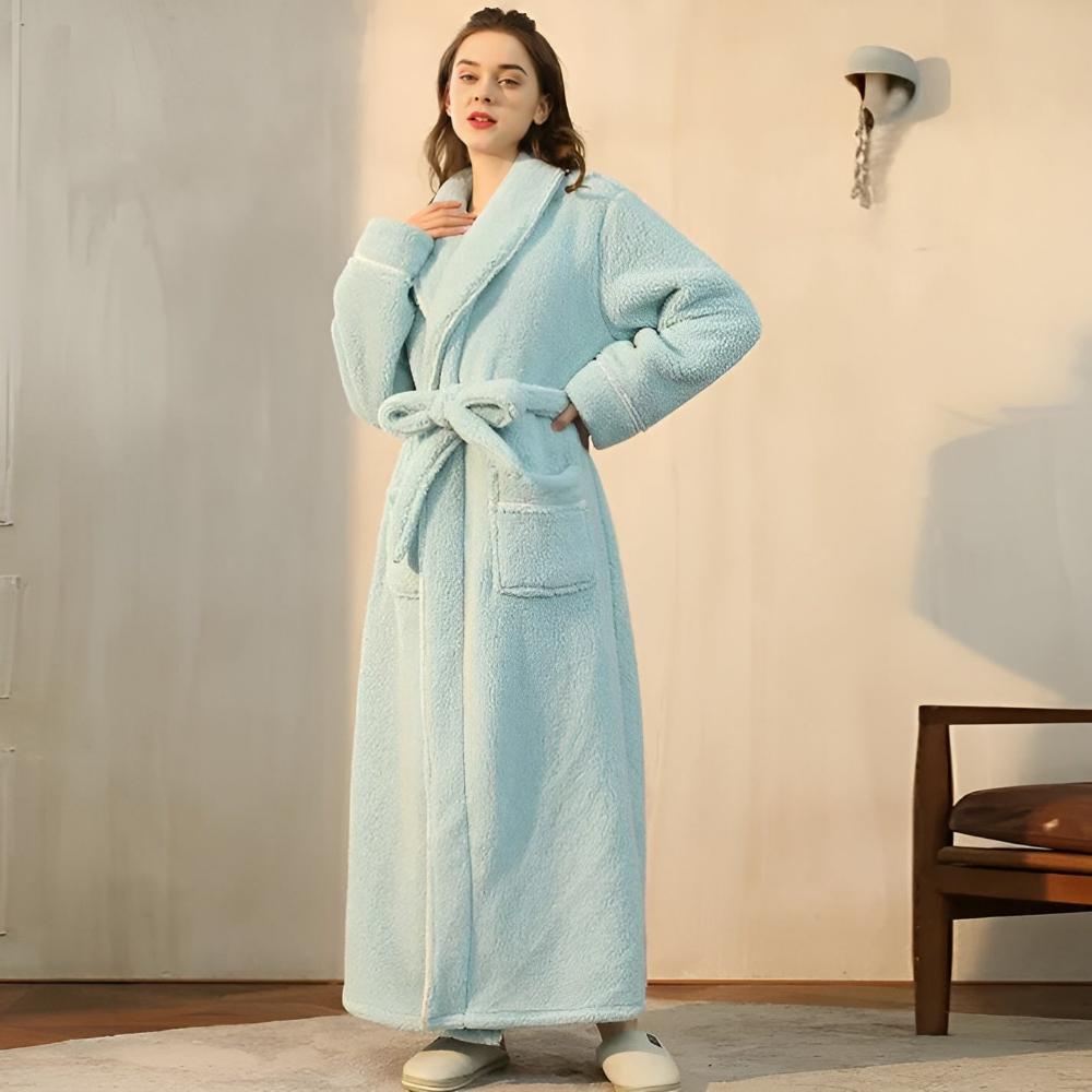 Langer Bademantel mit Schalkragen – kuschelig warm für Damen und Herren
