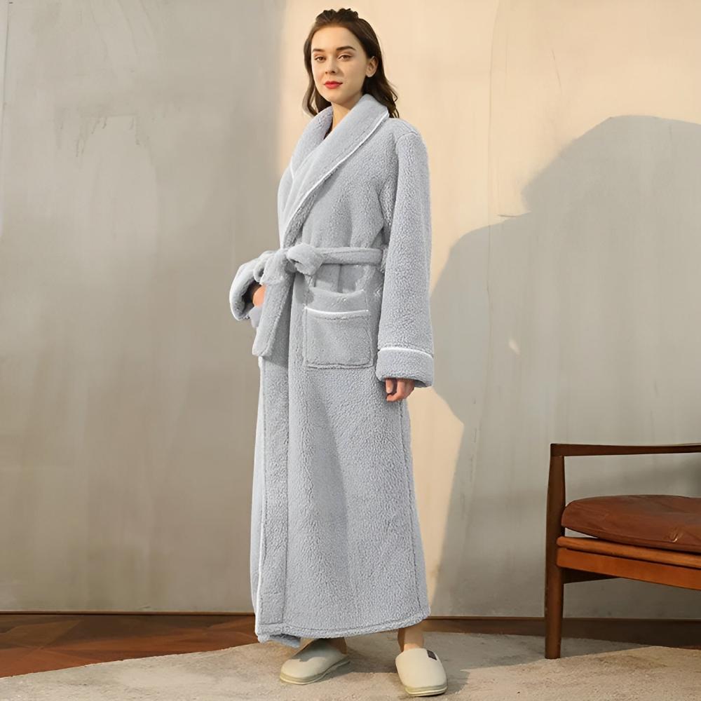Langer Bademantel mit Schalkragen – kuschelig warm für Damen und Herren