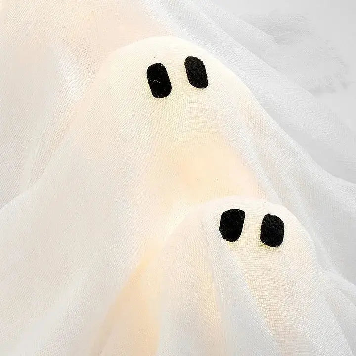 Halloween Kranz mit LED Beleuchtung – 12 leuchtende Geister, 31 cm