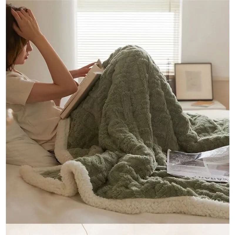 Lammwolle Fleece Winterdecke – warm, weich und leicht