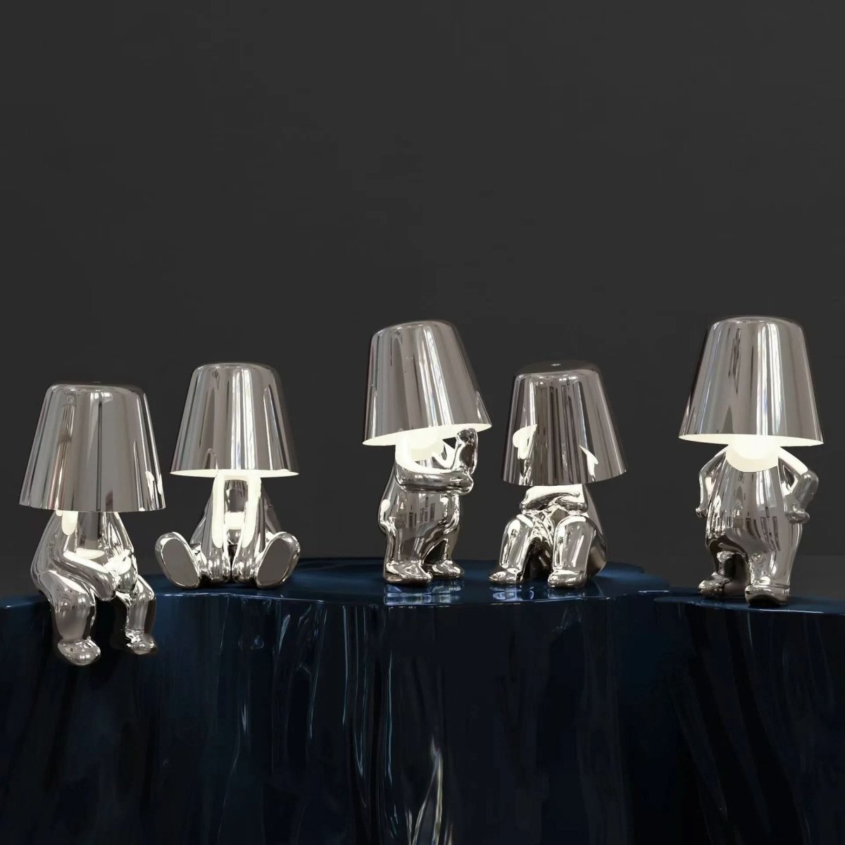 Dimmbare LED Tischleuchte aus Metall und Acryl – modernes Design