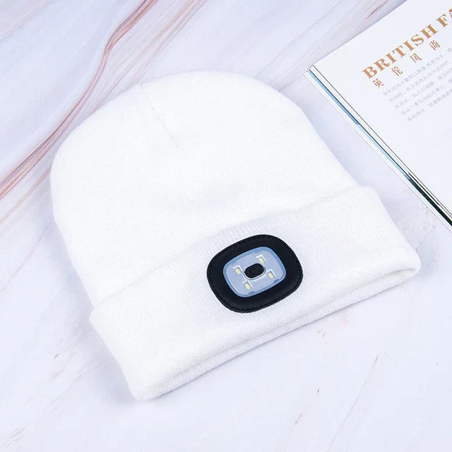 Beanie Mütze mit LED-Licht – warm und beleuchtet für draußen