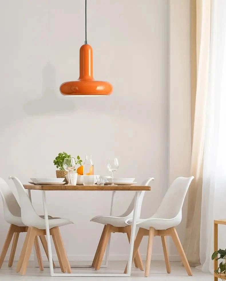 Minimalistische Pendelleuchte aus Metall – elegantes Design